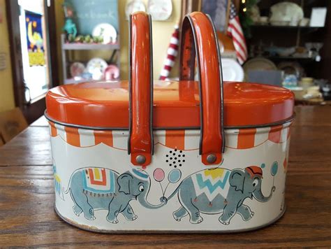 family circus metal lunch box|Circus Wagon Vintage Lunchbox .